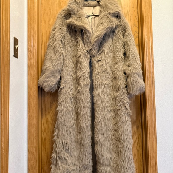 H&M Full-Length Faux Fur Teddy Coat - Tan - Picture 5 of 12